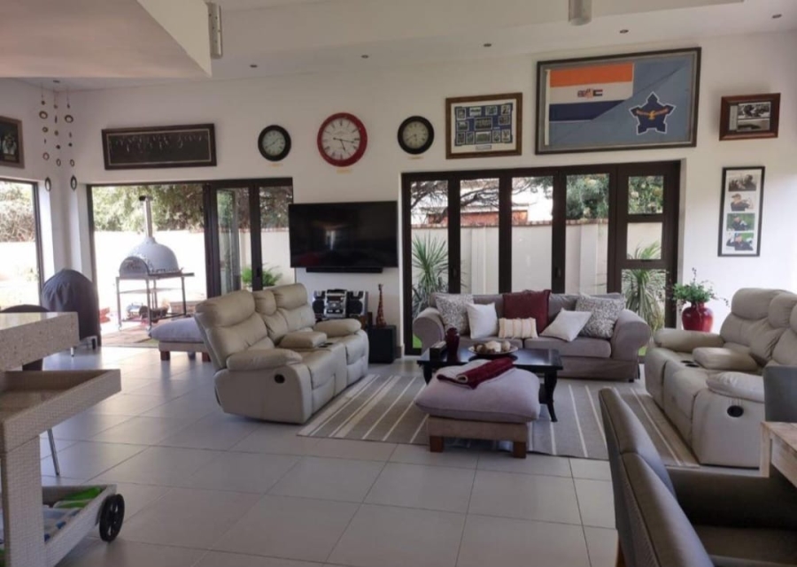 4 Bedroom Property for Sale in Wilkoppies North West